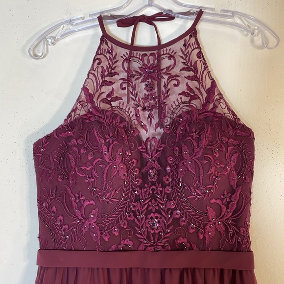 NWT. Kennedy Blue 6 Sequin & Bead Illusion Lace And Chiffon Halter A-Line Gown. - Picture 5 of 13